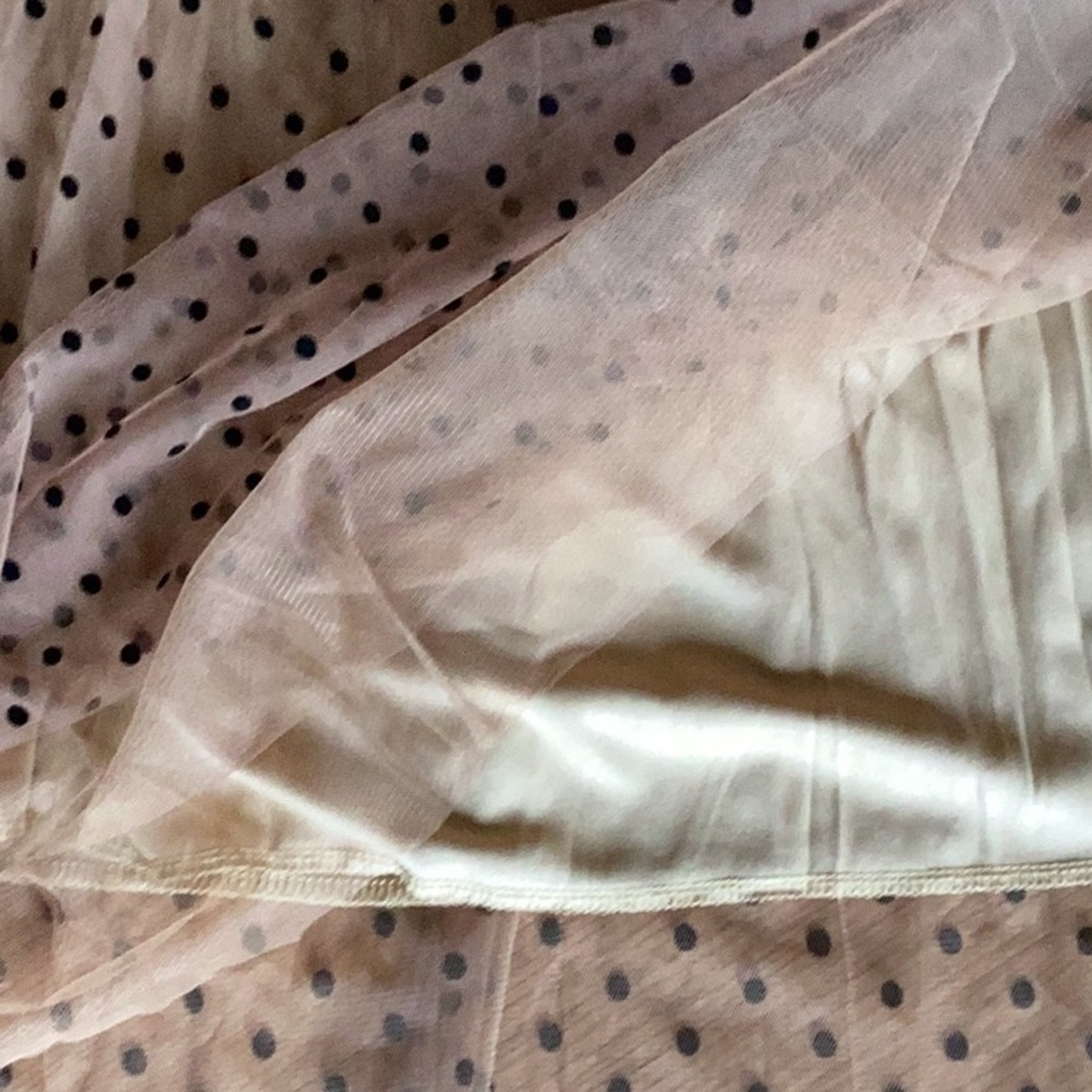NEW taupe gathered skirt with black flocked polka dots.  Elastisized waist. - Picture 6 of 6